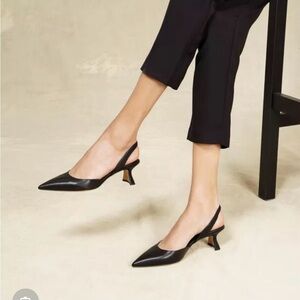M. Gemi Black Pointed Slingback Heels